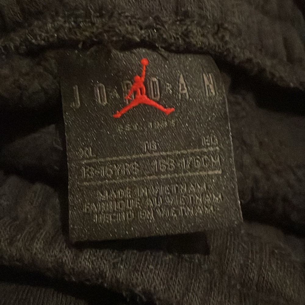 Shorts - Picture 5 of 5